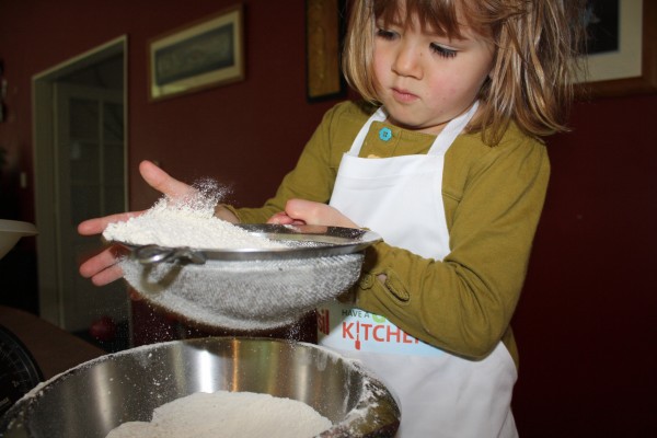 Sift the flour Sift the flour