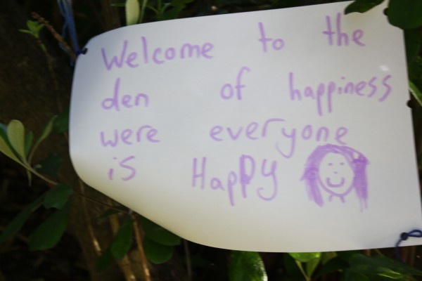 Charlotte's Happy Den sign