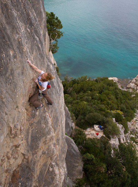 Claire climbing credit Michael Hutton