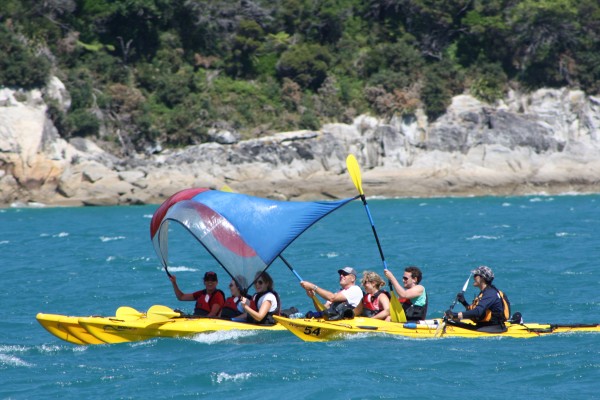Kayakers on the Abel Tasman harness the power of Mother Nature