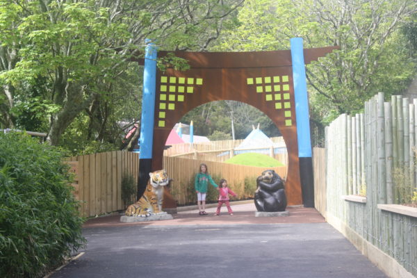 Charlotte and Alice visit 'Asia' at Wellington Zoo