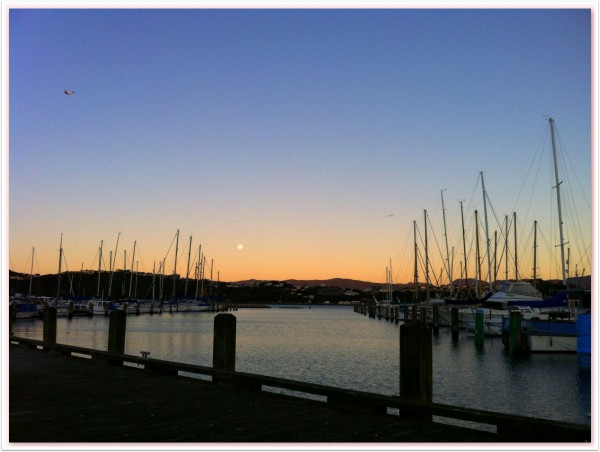Evans Bay at sundown - the night daylight saving kicks in - on cusp of full moon