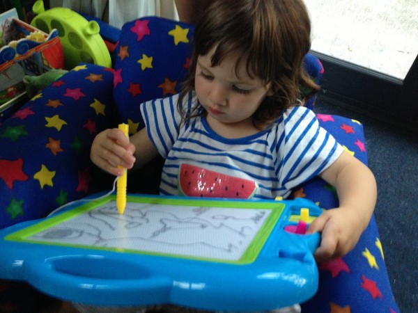 Alice loves to draw