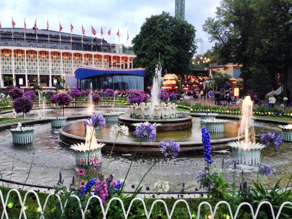 TIVOLI LIGHTS UP AT NIGHT