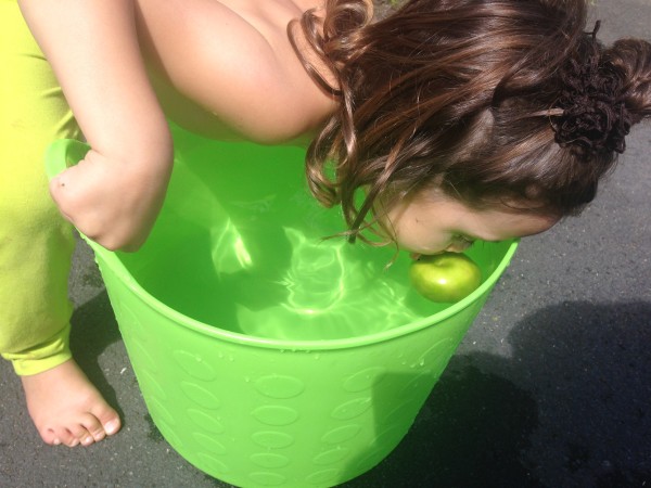 Apple bobbing, spring style!