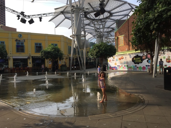 Water fountains in Clarke Quay