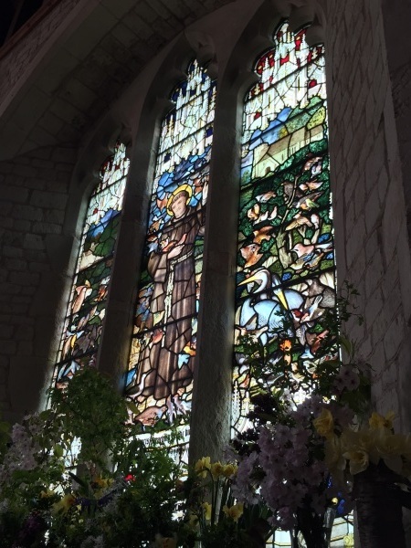 Designed by Alexander Gascoyne and painted by Horace Hincks of Nottingham, this window was made in 1920 and commemorates the bicentenary of White's birth.