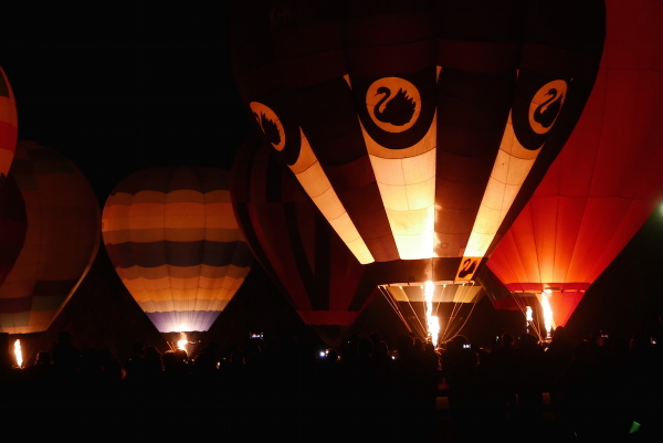 Night Glow, Wairarapa Balloon Festival